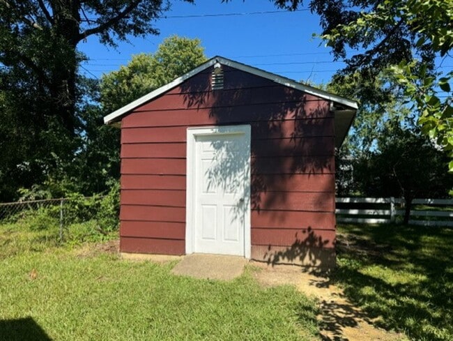 Building Photo - 2501 Atlantic St