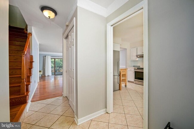 Primary Photo - 723 Kings Croft Dr