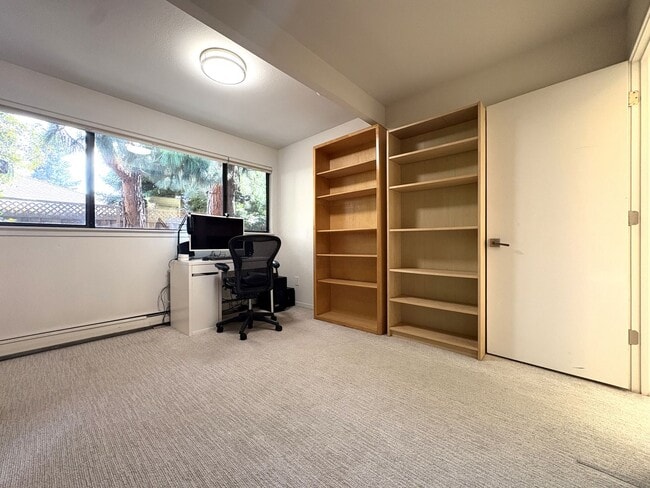 Building Photo - Eichler-Style Gem in Desirable Triple El N...