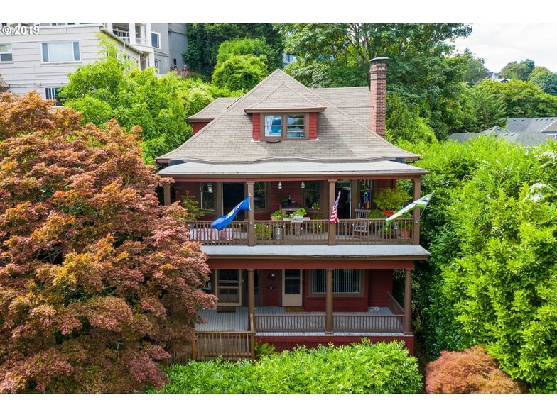 Building Photo - 1843 SW 16th Ave