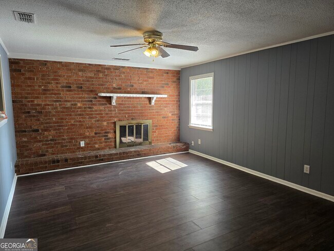 Building Photo - 408 S Orange Edwards Blvd
