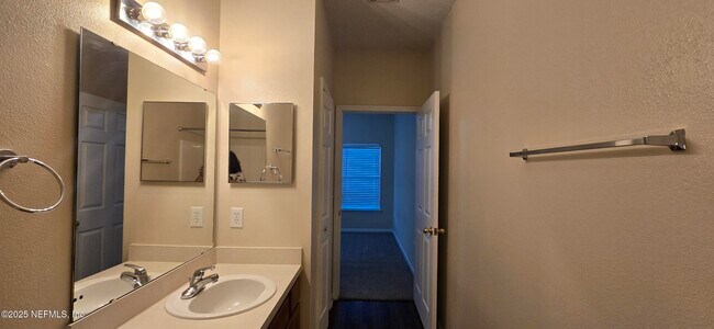 Building Photo - 3610 Kirkpatrick Cir