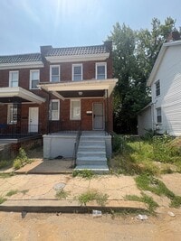 Building Photo - 701 E 30th St