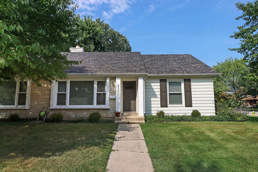 Building Photo - 1428 North Ave