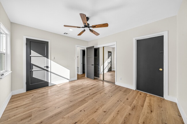 Building Photo - 1667 Valencia Ave