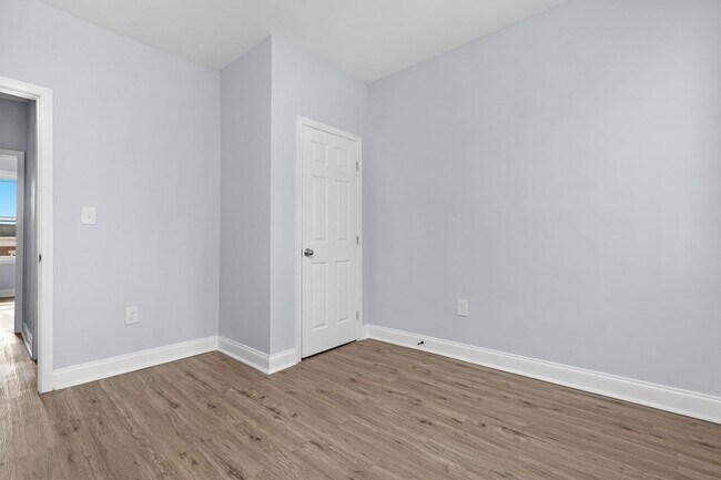 Building Photo - 510 Edgewood St