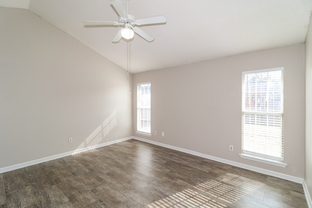 Building Photo - 6179 Sandbourne E