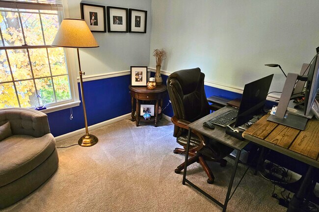 Building Photo - 908 Berwick Dr