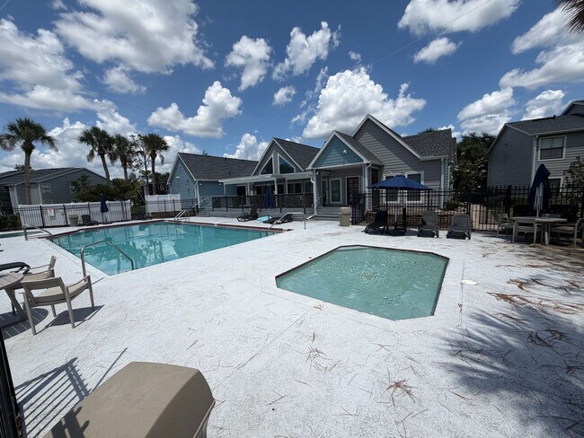 Building Photo - 3716 Idlebrook Cir