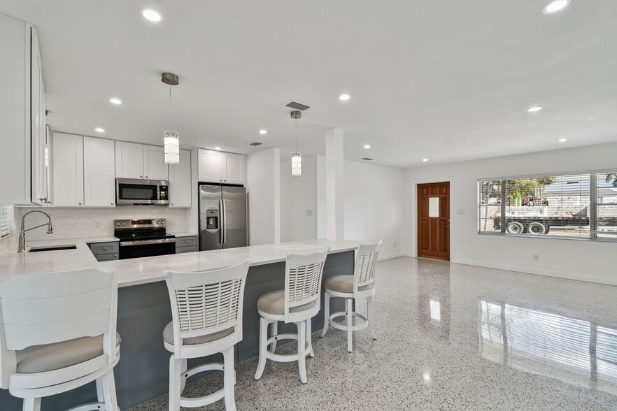 Kitchen/Living Room - 3623 S Lightner Dr