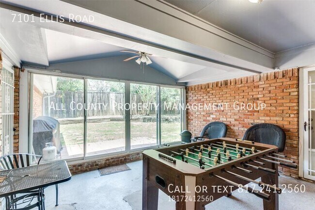 Building Photo - 7101 Ellis Rd