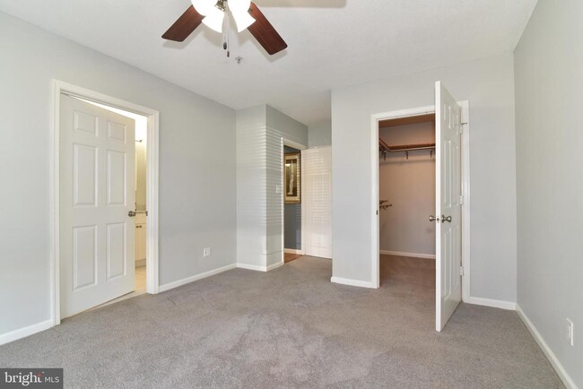 Building Photo - 20301 Beechwood Terrace