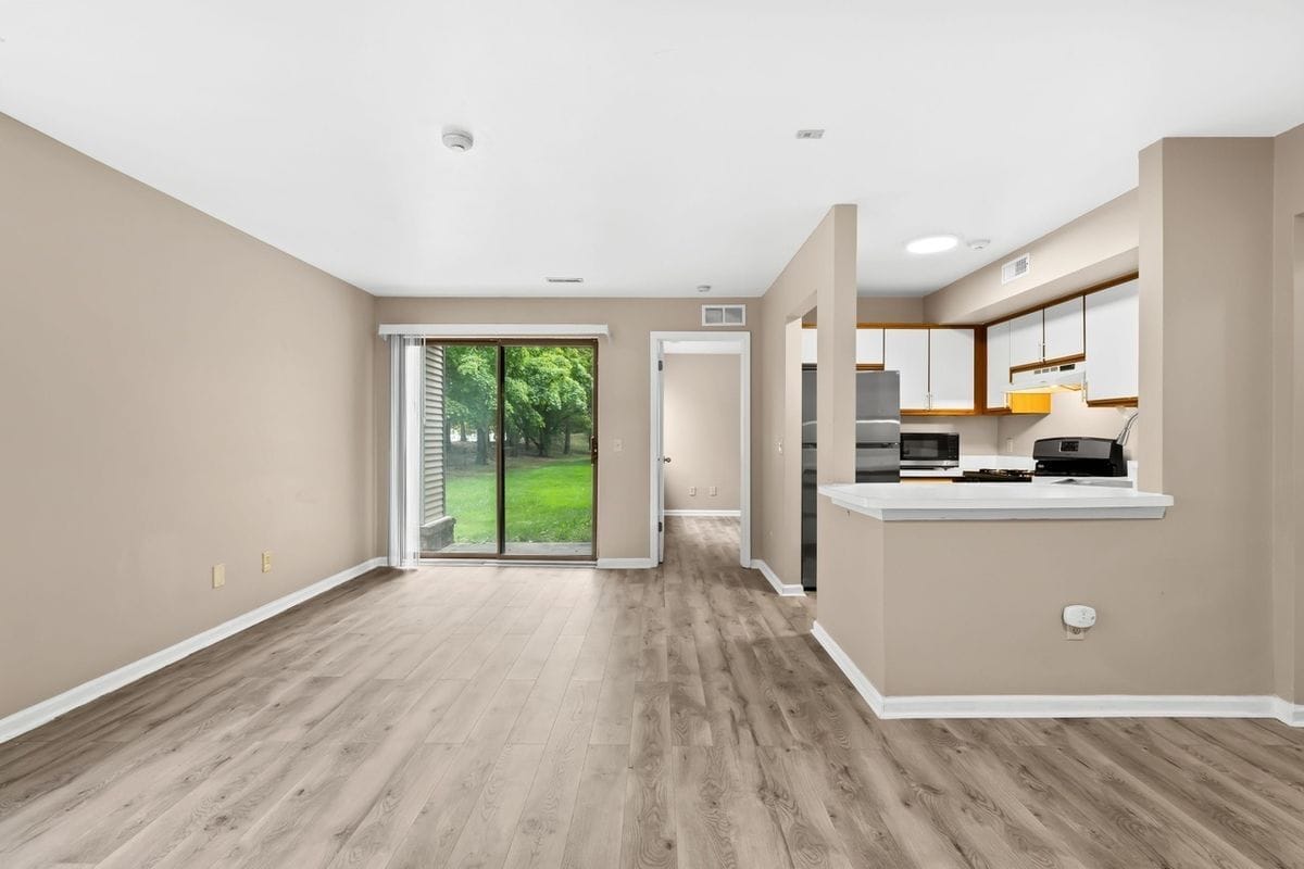 Building Photo - 42453 Lilley Pointe Dr