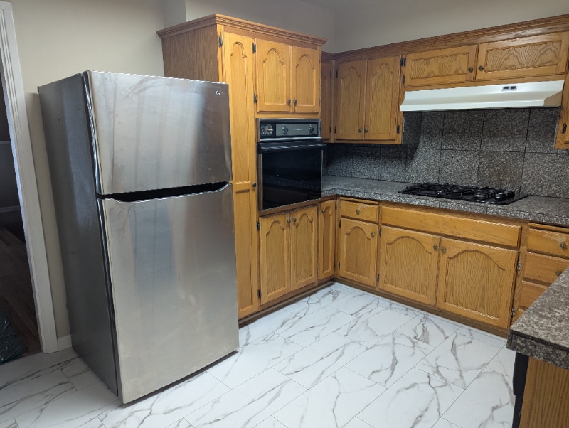 Building Photo - 635 Gisler Way