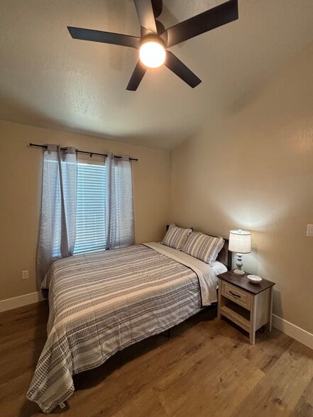 Building Photo - 5929 E Dayton Ave