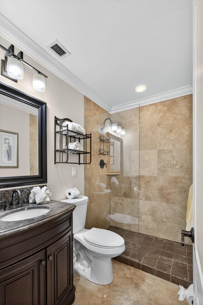 Building Photo - 6485 Chasewood Dr