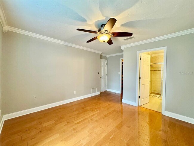 Building Photo - 8615 Mallard Reserve Dr