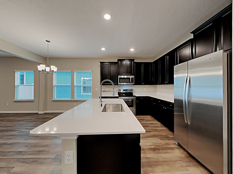 Building Photo - 161 Stone Arbor Ln