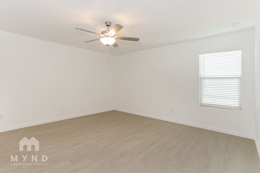 Building Photo - 2757 Mistwood Dr