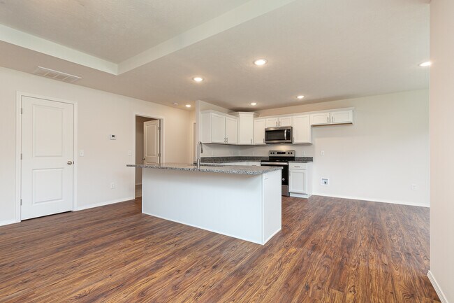 Building Photo - 376 W Granada St