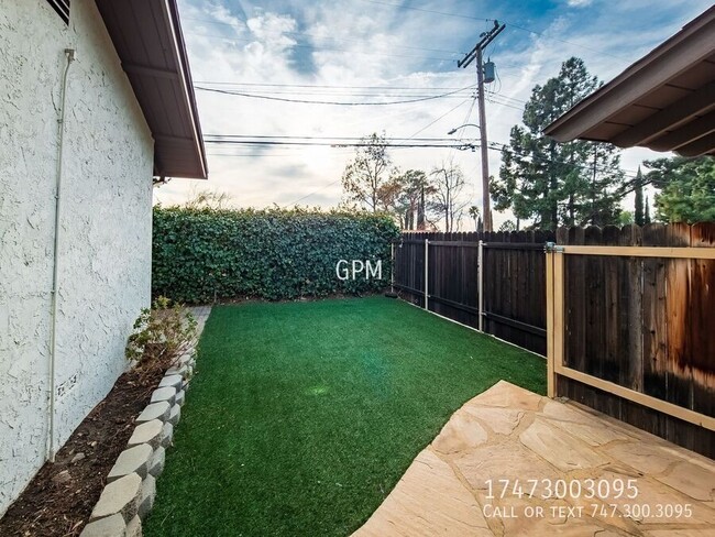 Building Photo - Dream Home in La Crescenta!