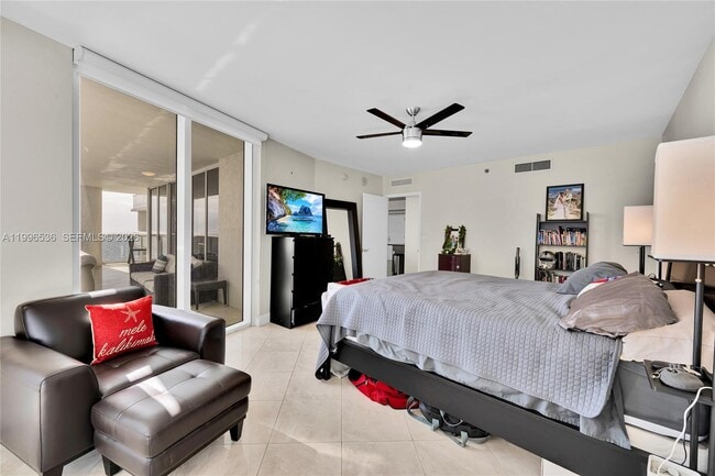 Building Photo - 1850 S Ocean Dr