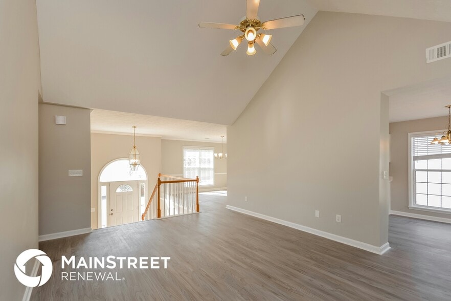 Building Photo - 246 Rockingham Dr