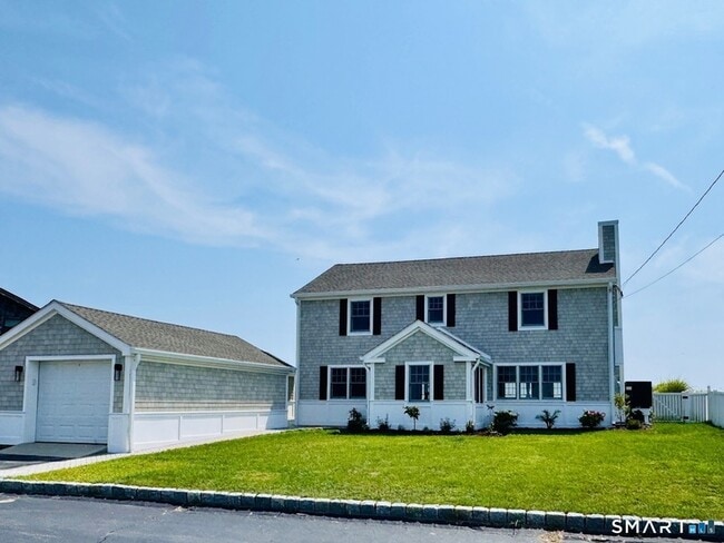 Building Photo - 18 Bel Aire Manor