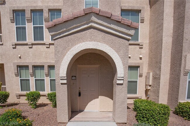 Building Photo - 10550 W Alexander Rd