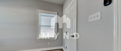 Building Photo - 1024 Melneeka Ln