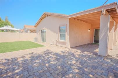 Building Photo - Rancho Sahuarita!!
