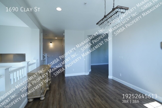 Building Photo - 1690 Clay St