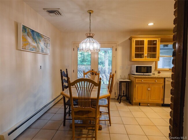 Building Photo - 11 Geralind Dr