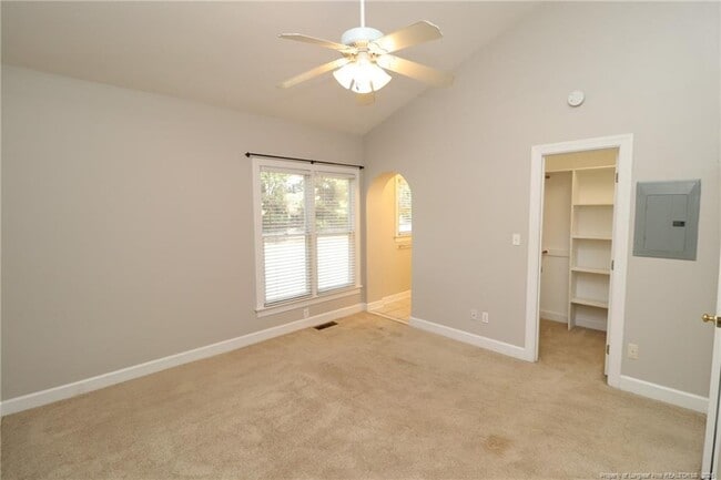 Building Photo - 2002 Keokuk Ct