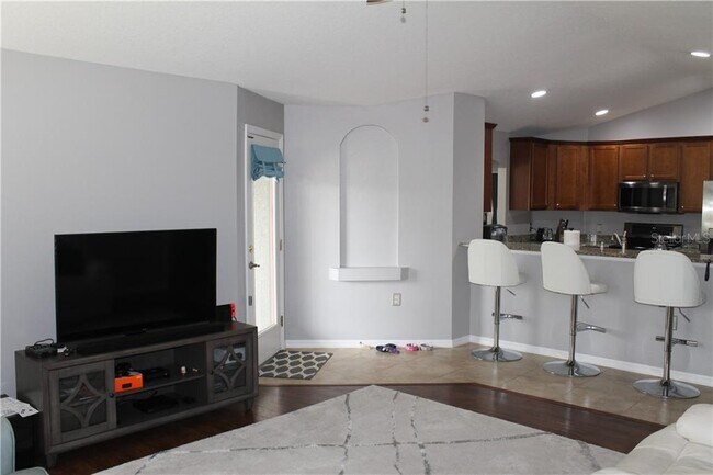 Building Photo - 10074 Hackensack St