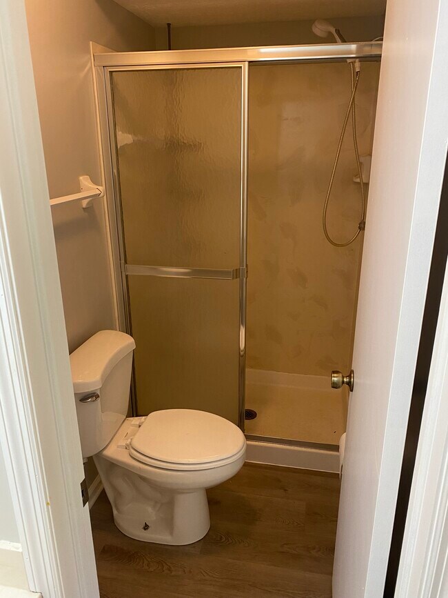 Building Photo - 5454 Archway Dr