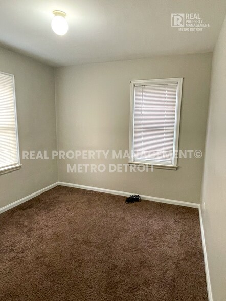 Building Photo - 25284 Stanford St