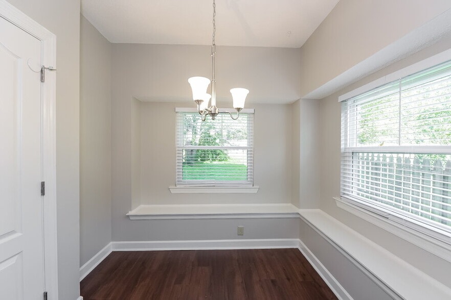 Building Photo - 2937 Chapelwood Dr