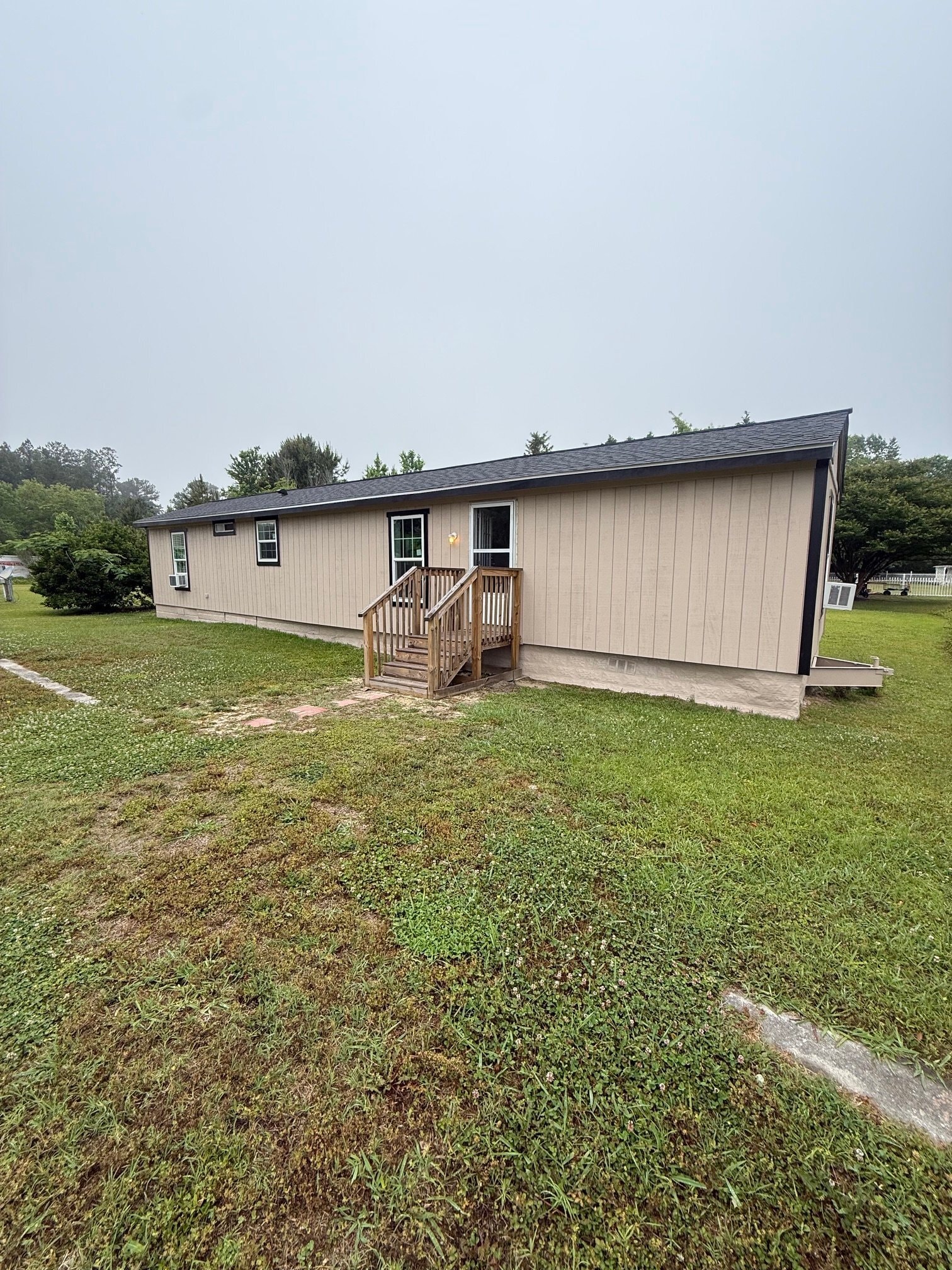 Building Photo - 2020 W Barr Rd
