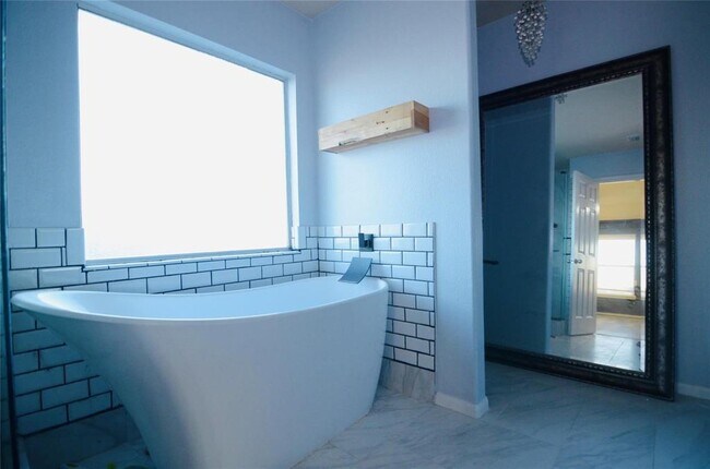 Building Photo - 4339 S Vineyard Mdw Ln