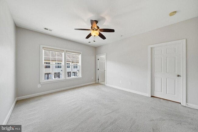 Building Photo - 8921 Amelung St
