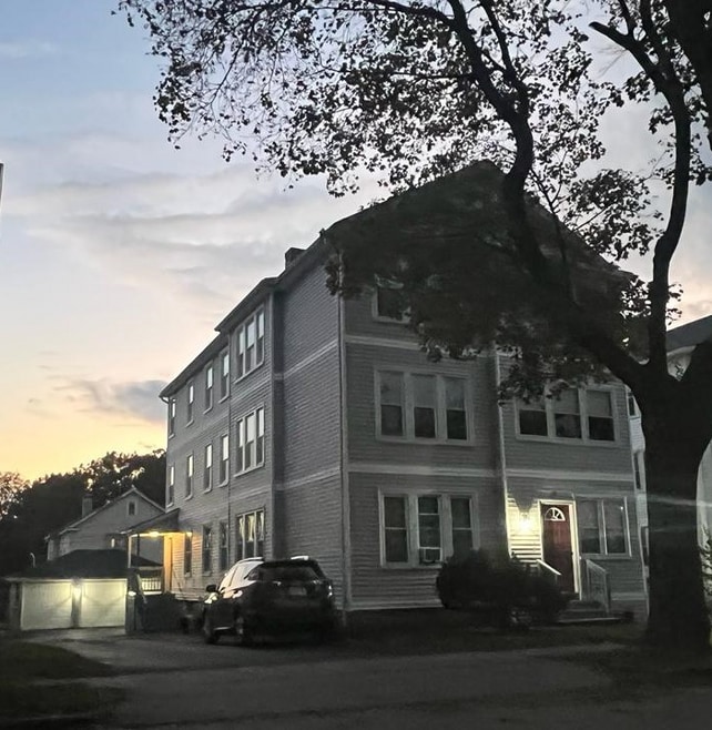 Building Photo - 40 Fairfax Rd