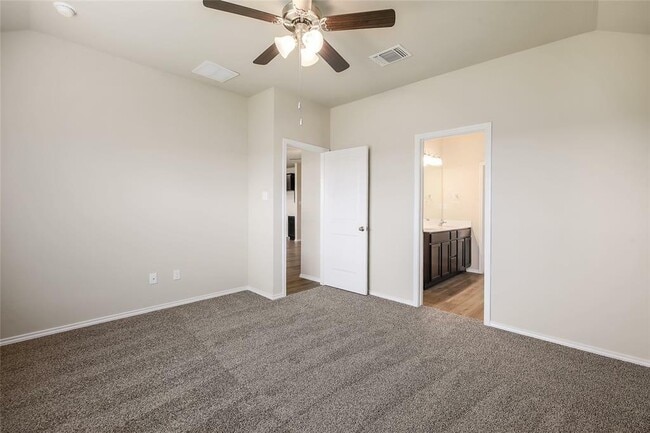 Building Photo - 401 Yemen Rd