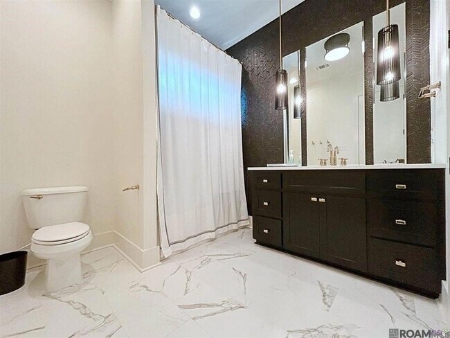 Building Photo - 3118 Pointe-Marie Dr