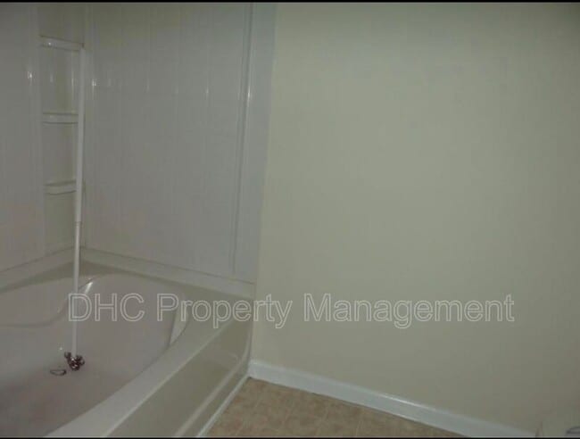 Building Photo - 2812 Vining Ridge Terrace