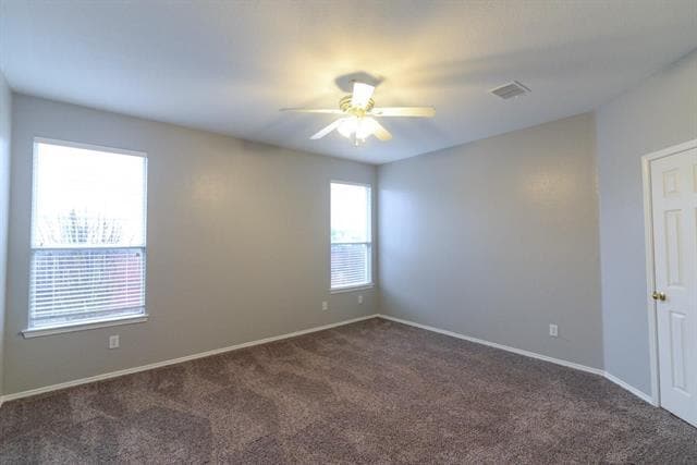 Building Photo - 12661 Oakwood Cir
