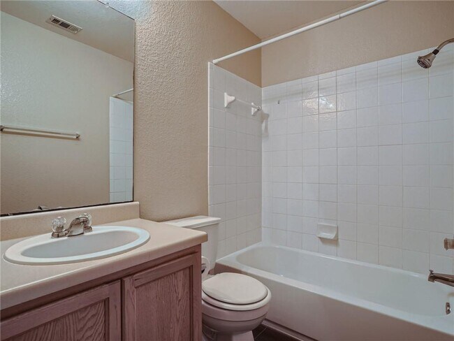 Building Photo - 13913 Harris Ridge Blvd