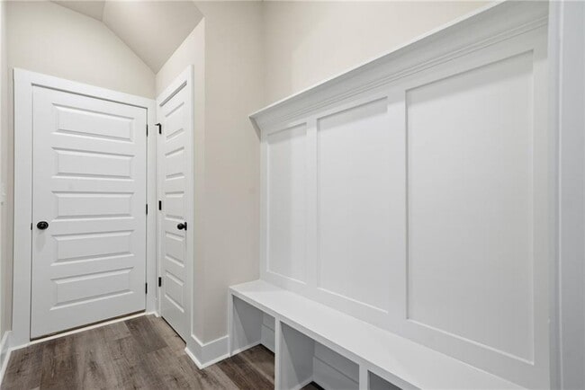 Building Photo - 5728 Urban Vlg Wy