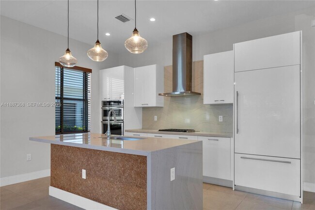 Building Photo - 8217 NW 46th St