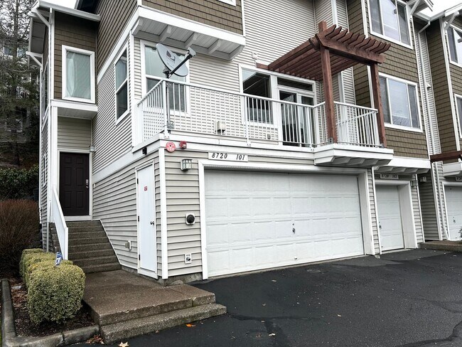 Building Photo - 8720 SW 147th Terrace